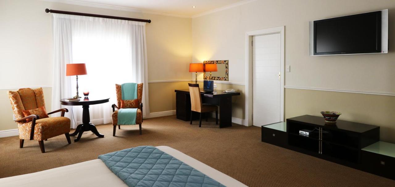 Fifth Avenue Beach House Port Elizabeth Bagian luar foto