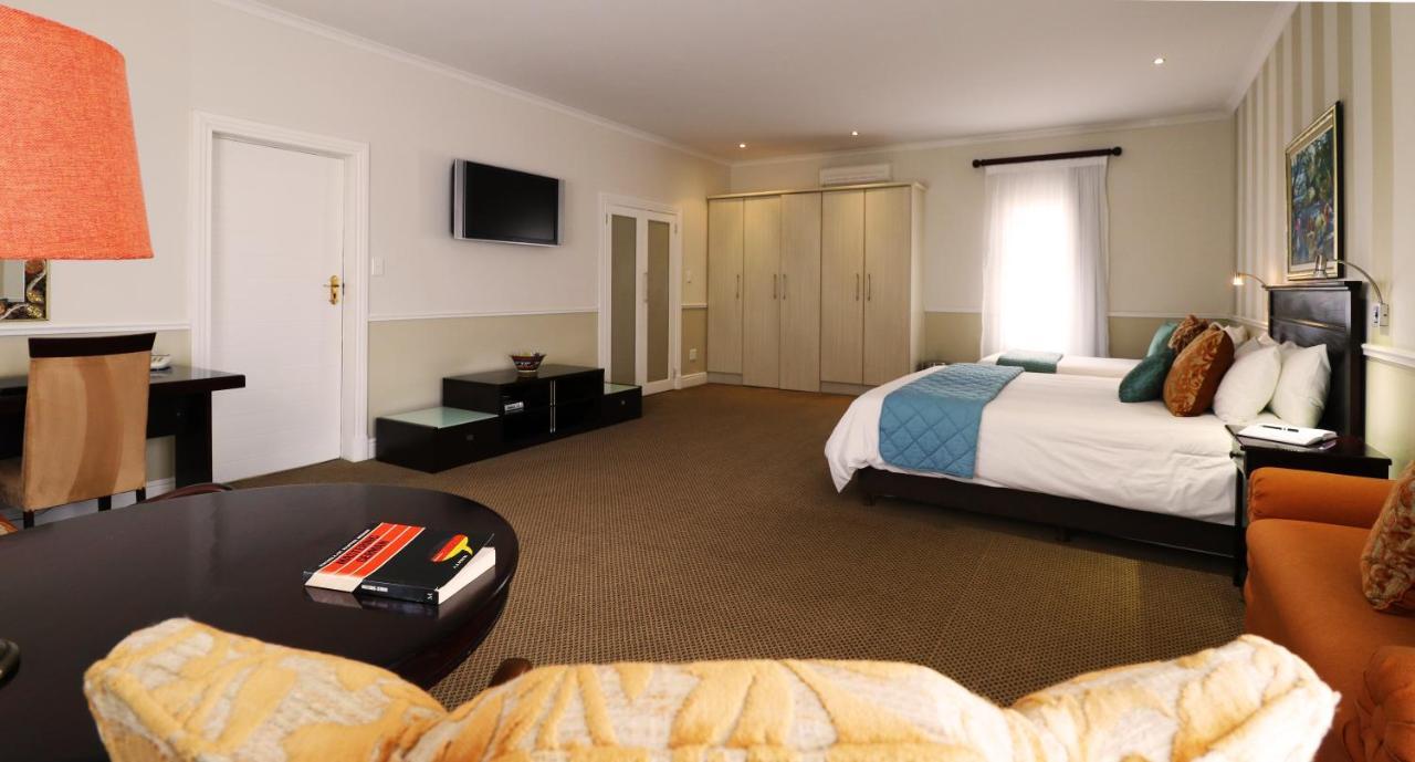 Fifth Avenue Beach House Port Elizabeth Bagian luar foto