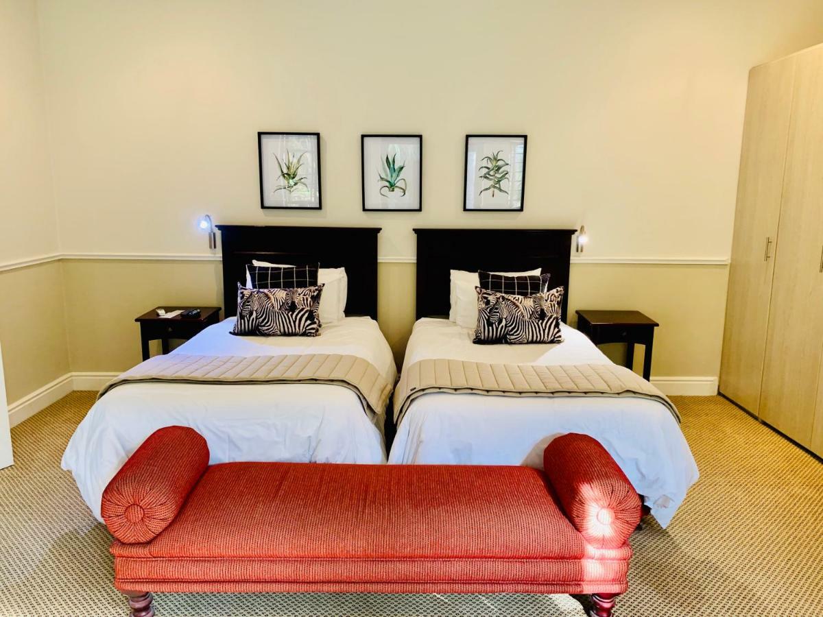 Fifth Avenue Beach House Port Elizabeth Bagian luar foto